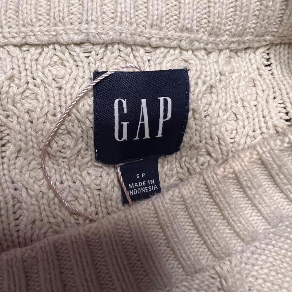 Cable-Knit Cream GAP Crewneck Sweater - Picture 5 of 6
